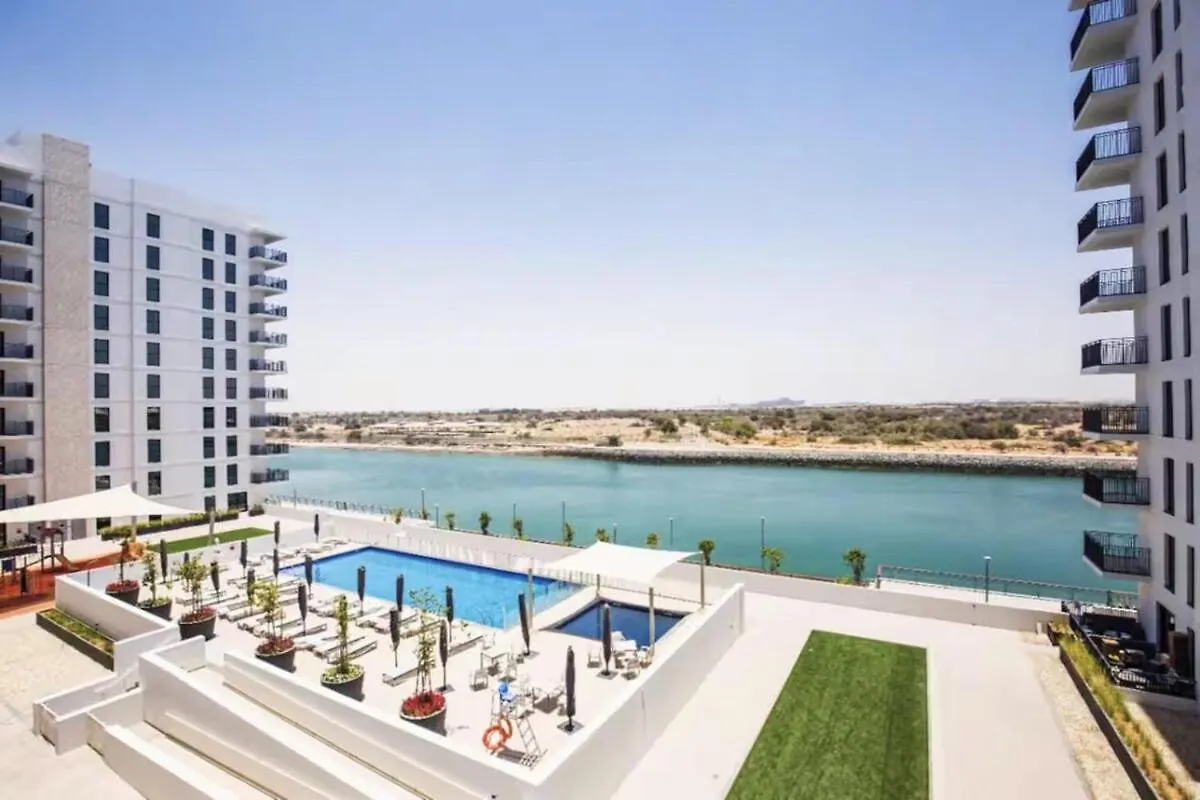 Luxury Retreat 1Bdr Apartment In Yas Island Premium Location With Pool And Gym 阿布扎比