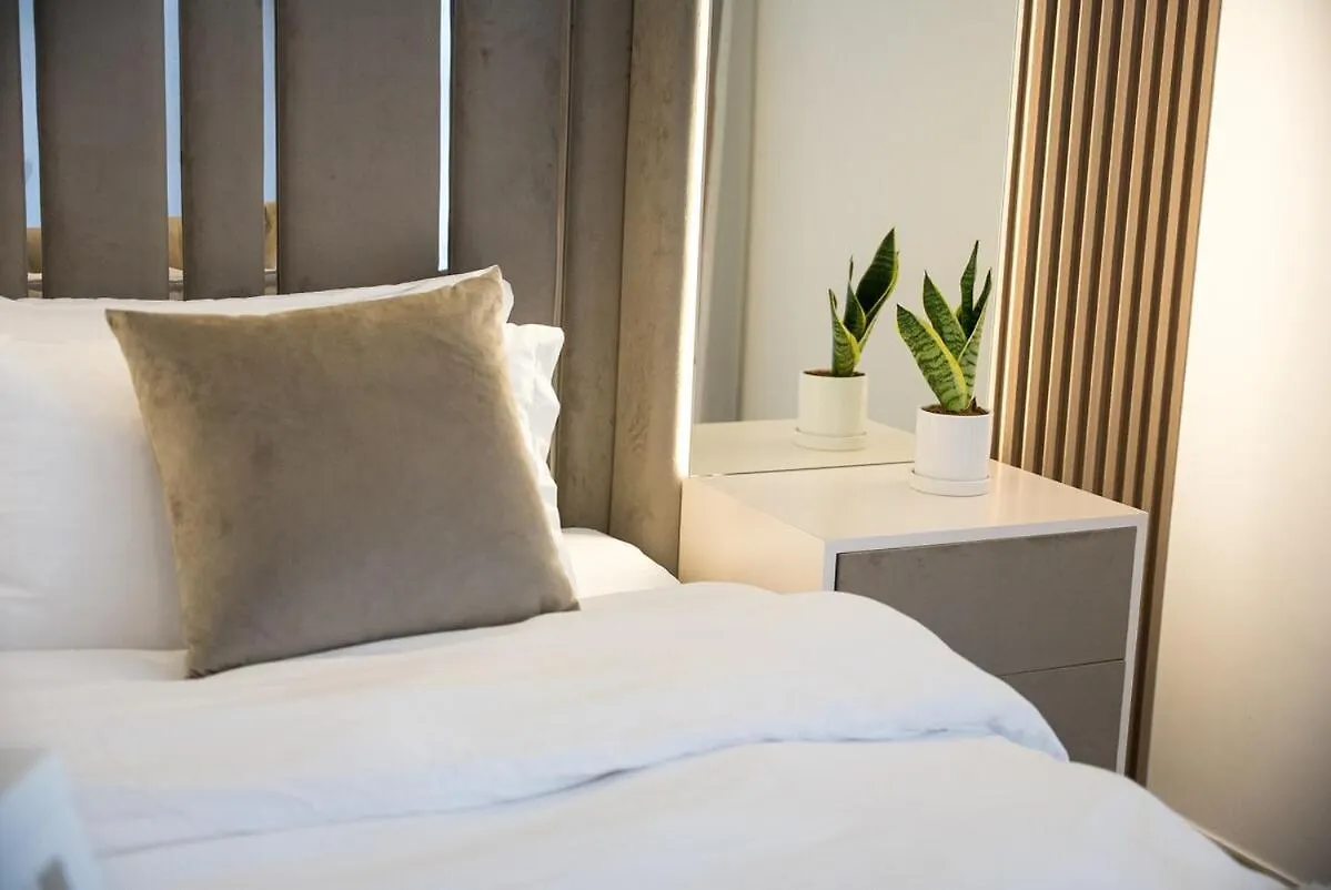 Luxury Retreat 1Bdr Apartment In Yas Island Premium Location With Pool And Gym 阿布扎比