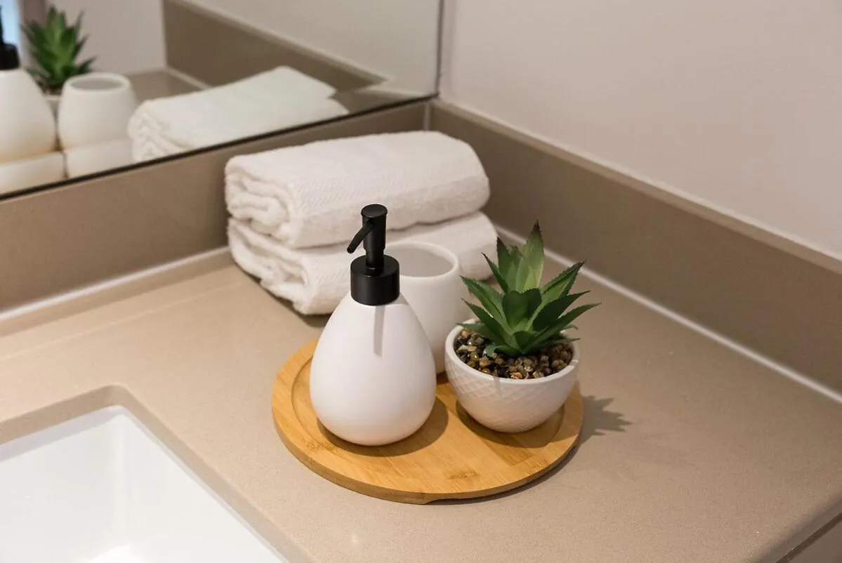 Luxury Retreat 1Bdr Apartment In Yas Island Premium Location With Pool And Gym 阿布扎比 阿拉伯联合酋长国
